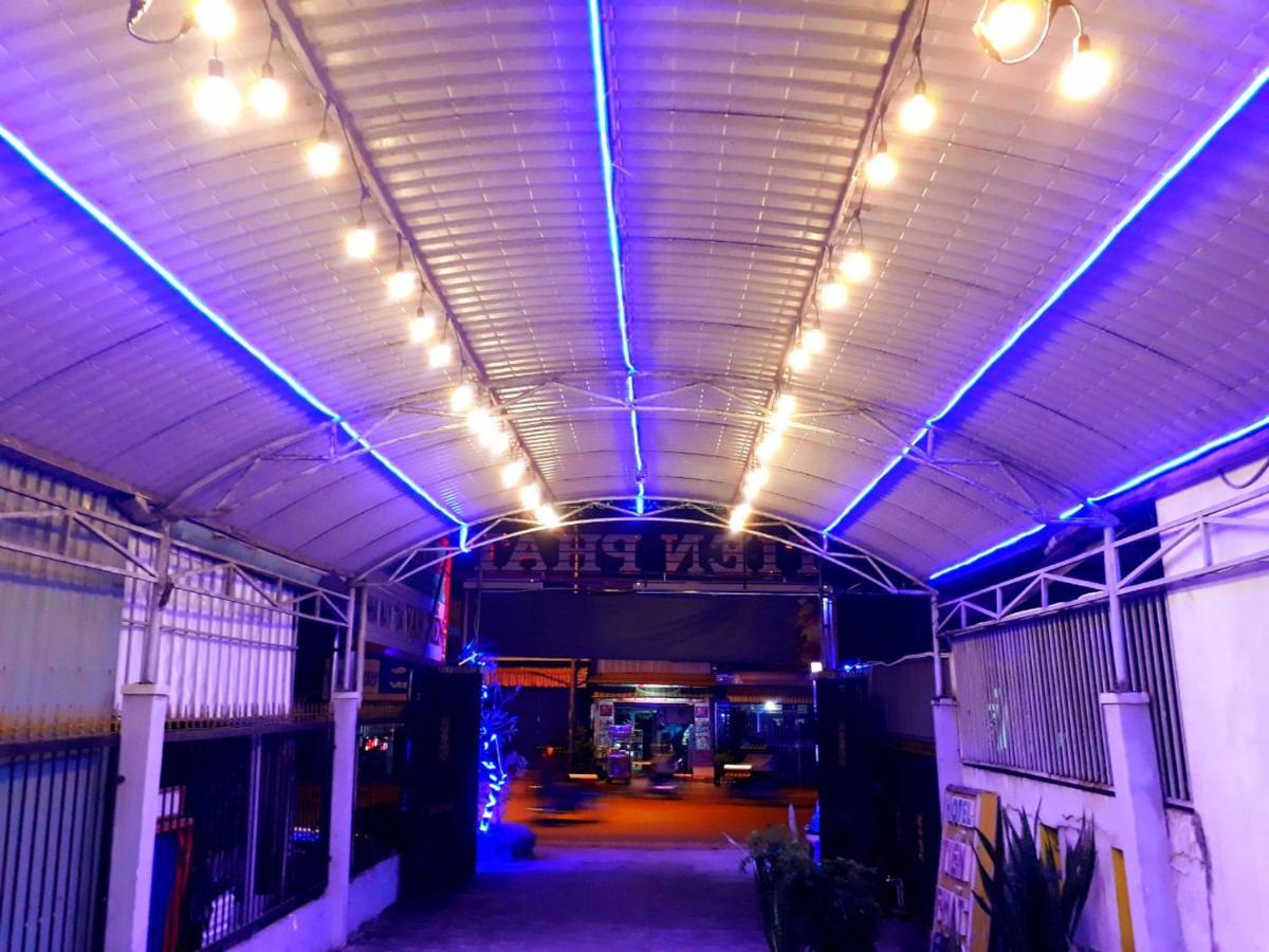 Khach San Tien Phat Ca Mau Экстерьер фото